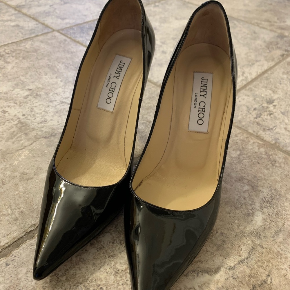 Jimmy Choo black patent leather pumps 5.5